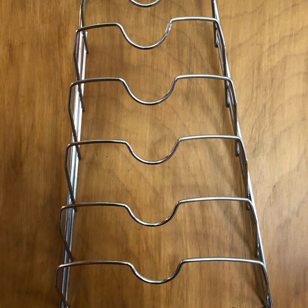 Pot lid organizer
